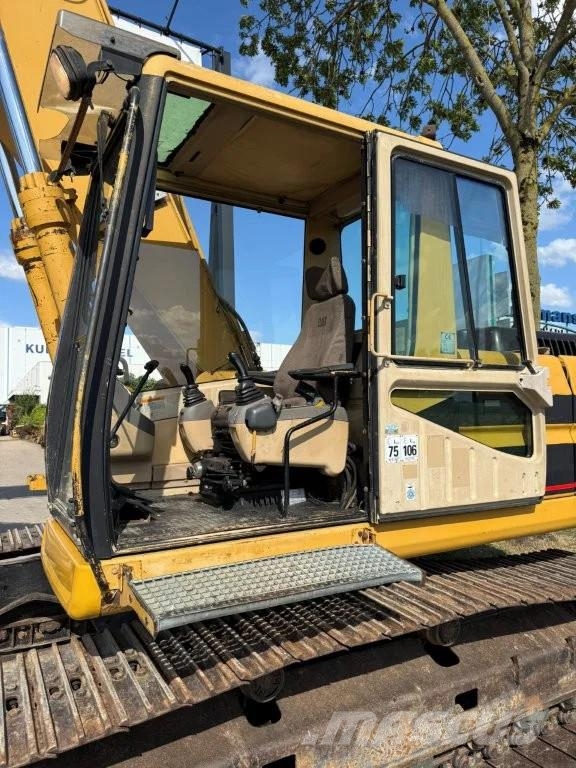 CAT 325BL Gravemaskiner på larvebånd