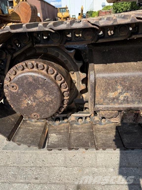 CAT 325BL Gravemaskiner på larvebånd