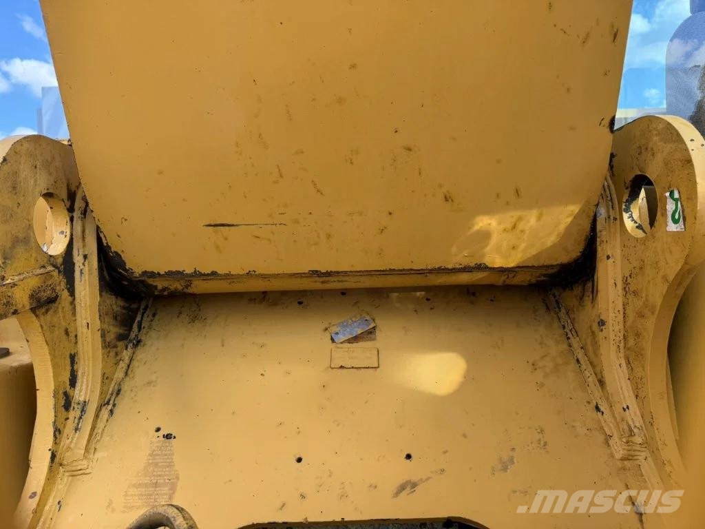 CAT 325BL Gravemaskiner på larvebånd