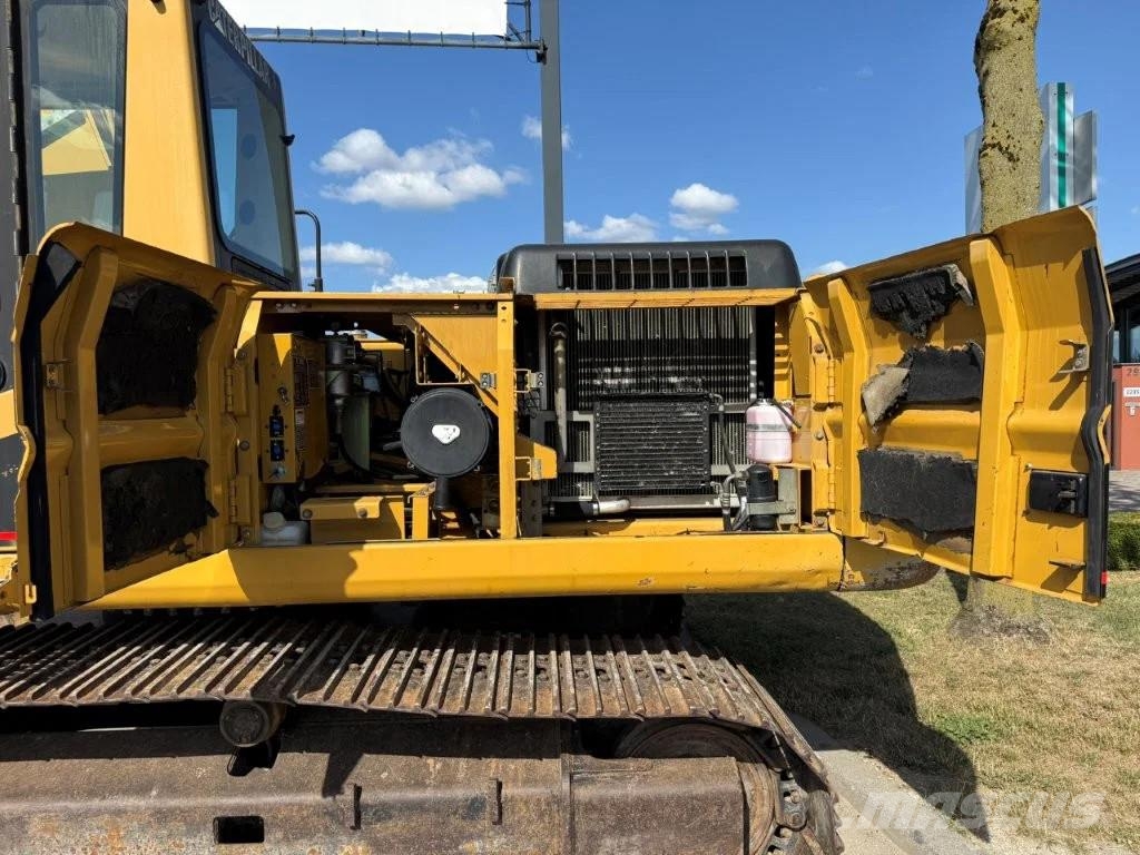 CAT 325BL Gravemaskiner på larvebånd