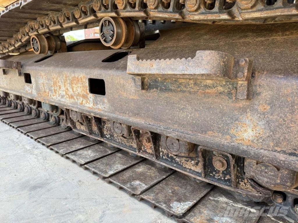 CAT 325BL Gravemaskiner på larvebånd