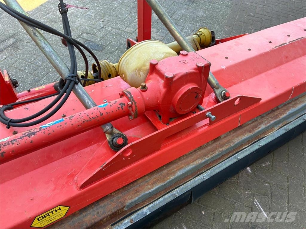 Kuhn VKM 280 Друга техника за жънене на фураж