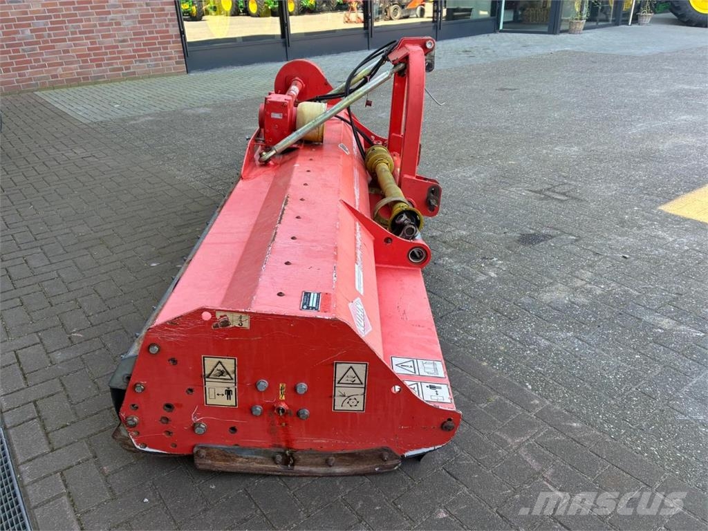 Kuhn VKM 280 Друга техника за жънене на фураж