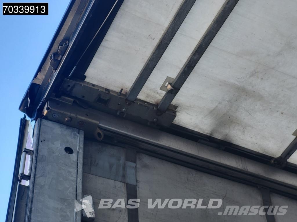 Schmitz Cargobull SCB*S3T 3 axles Sliding Roof Брезентови полуремаркета