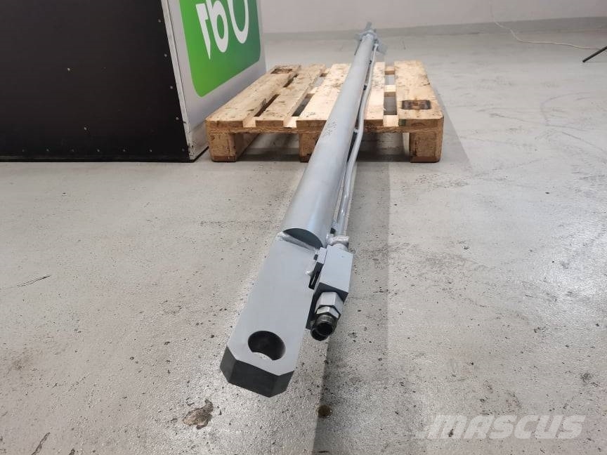 JLG 307 {Telescope extension hydraulic cylinder} Ausleger