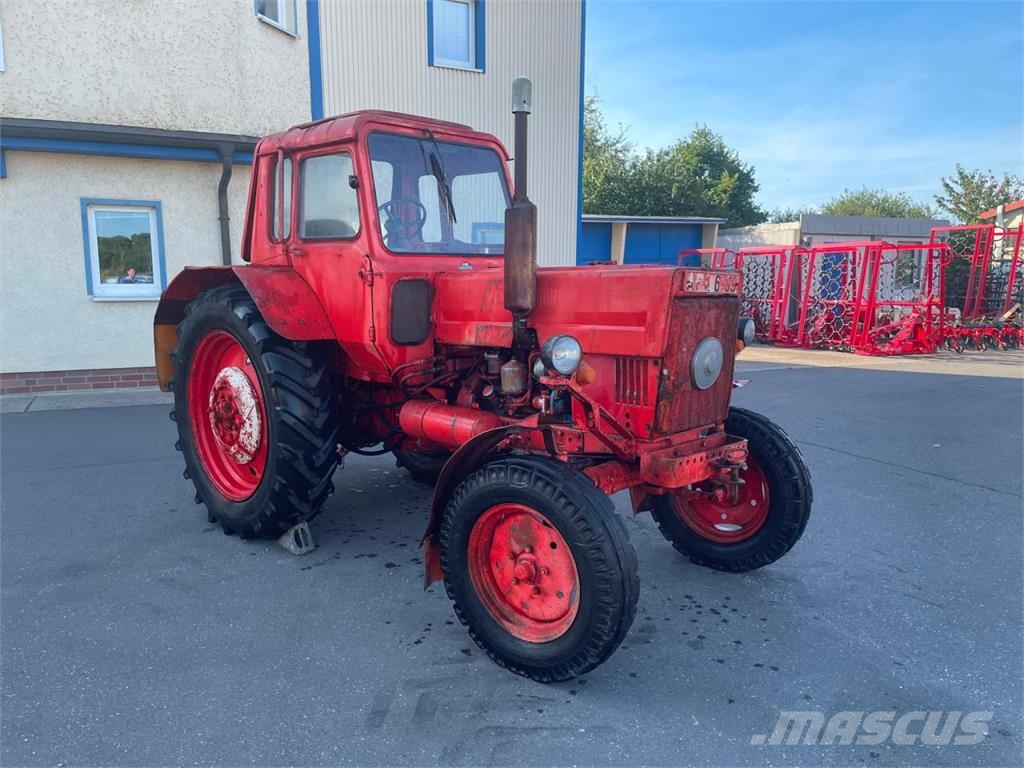 Belarus MTS 80 الجرارات