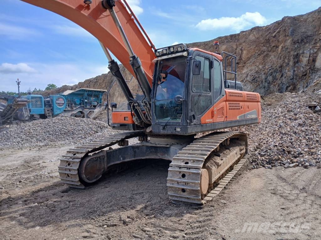 Doosan DX380LC-5 Гусеничні екскаватори