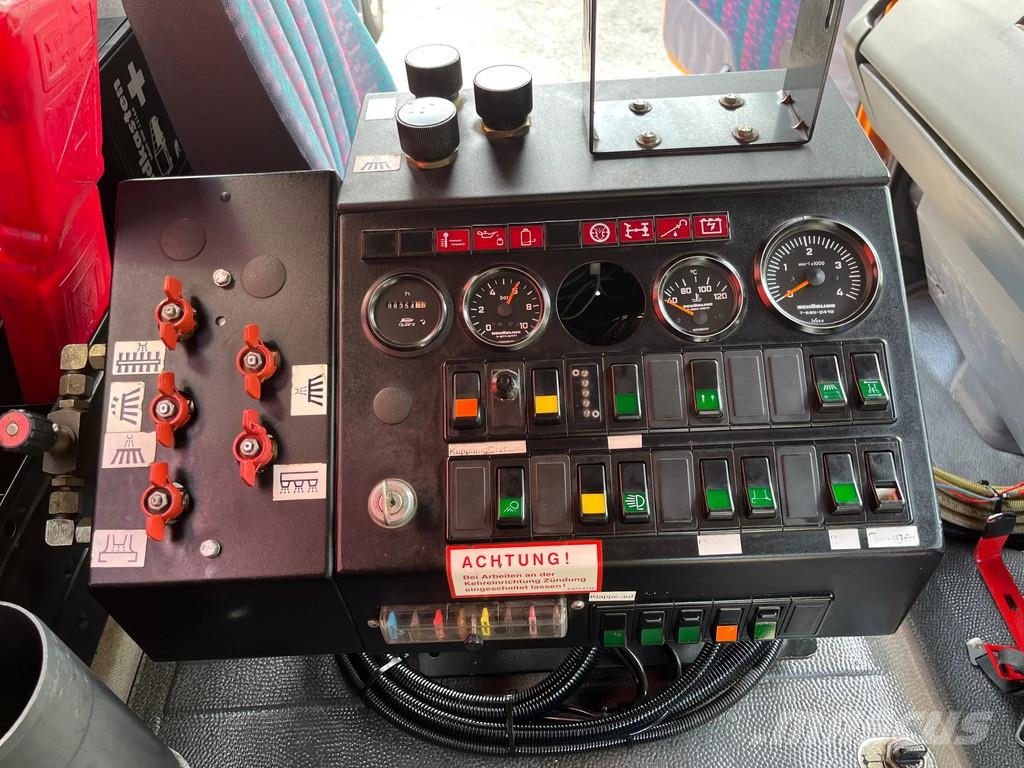 Mercedes-Benz 1317 KO, Kehrmaschine, Straßenreiniger, selbstf. A Camión de barrendero