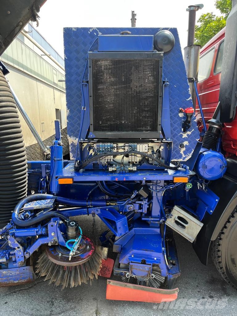 Mercedes-Benz 1317 KO, Kehrmaschine, Straßenreiniger, selbstf. A Camión de barrendero