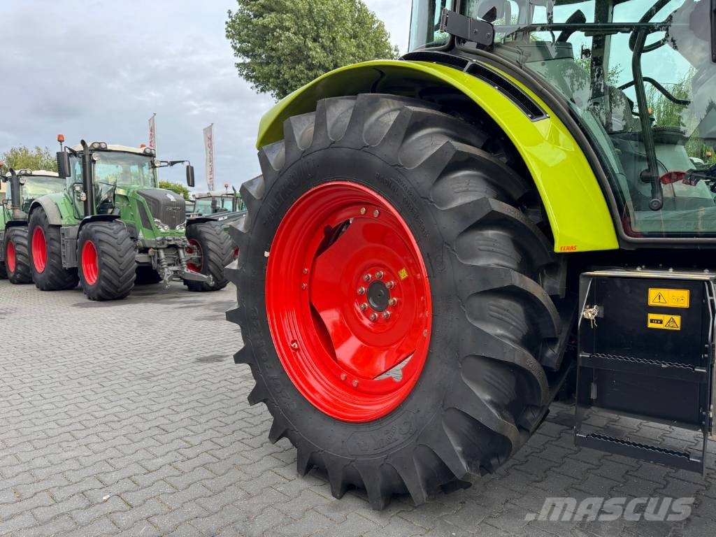 CLAAS ARION 440 CIS + CLAAS FL120 トラクター