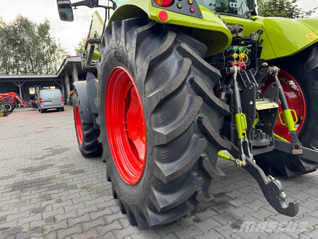 CLAAS ARION 440 CIS + CLAAS FL120 トラクター