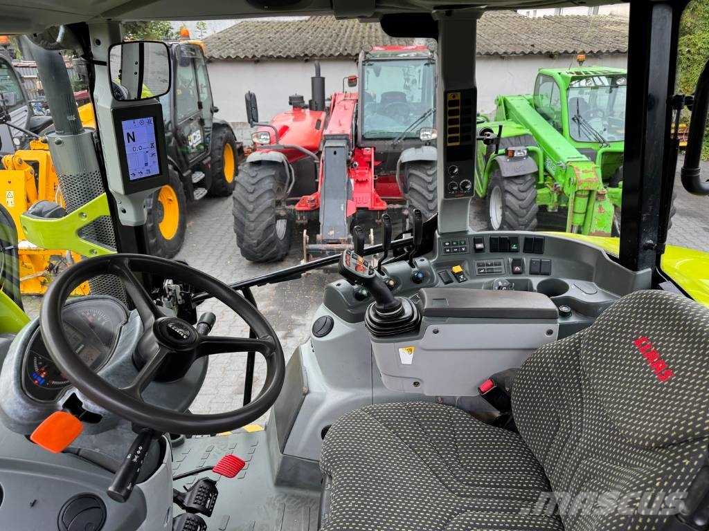 CLAAS ARION 440 CIS + CLAAS FL120 トラクター