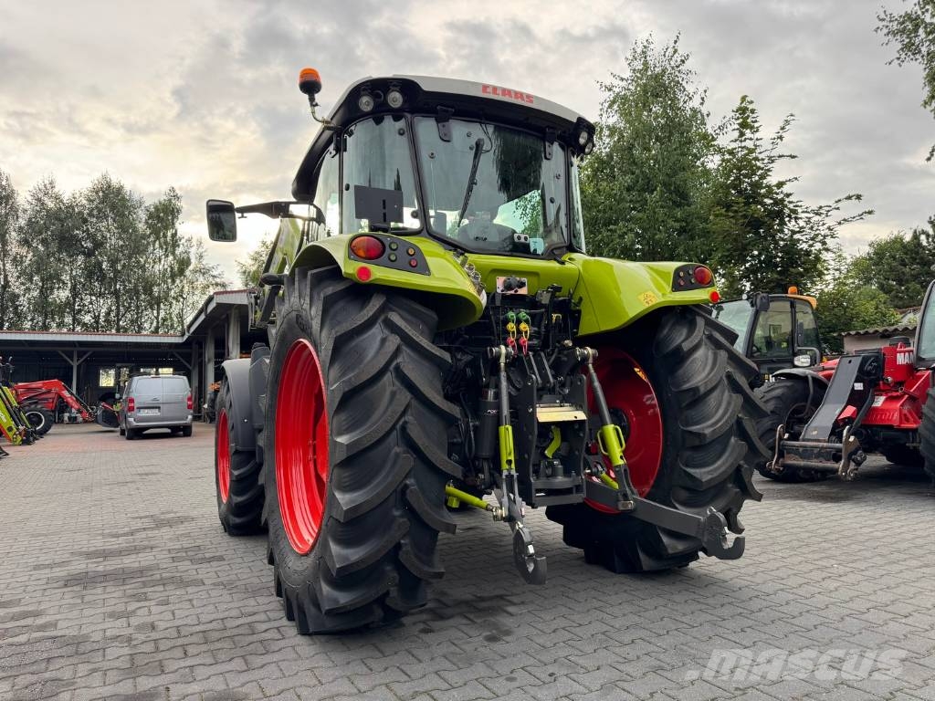 CLAAS ARION 440 CIS + CLAAS FL120 トラクター