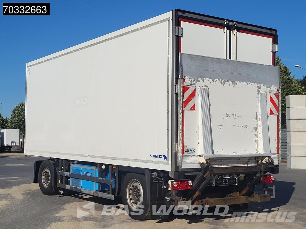 Schmitz Cargobull SCB*D2 2 axles Tail gate Kühlanhänger