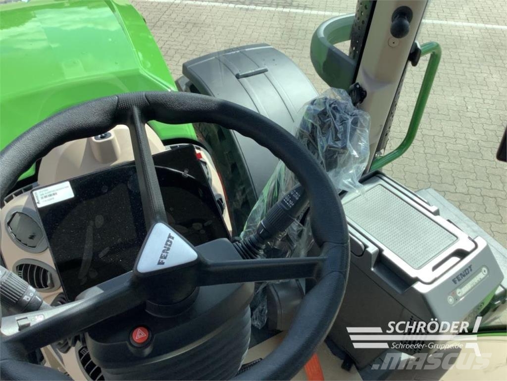 Fendt 724 VARIO GEN7 PROFI PLUS Traktoren