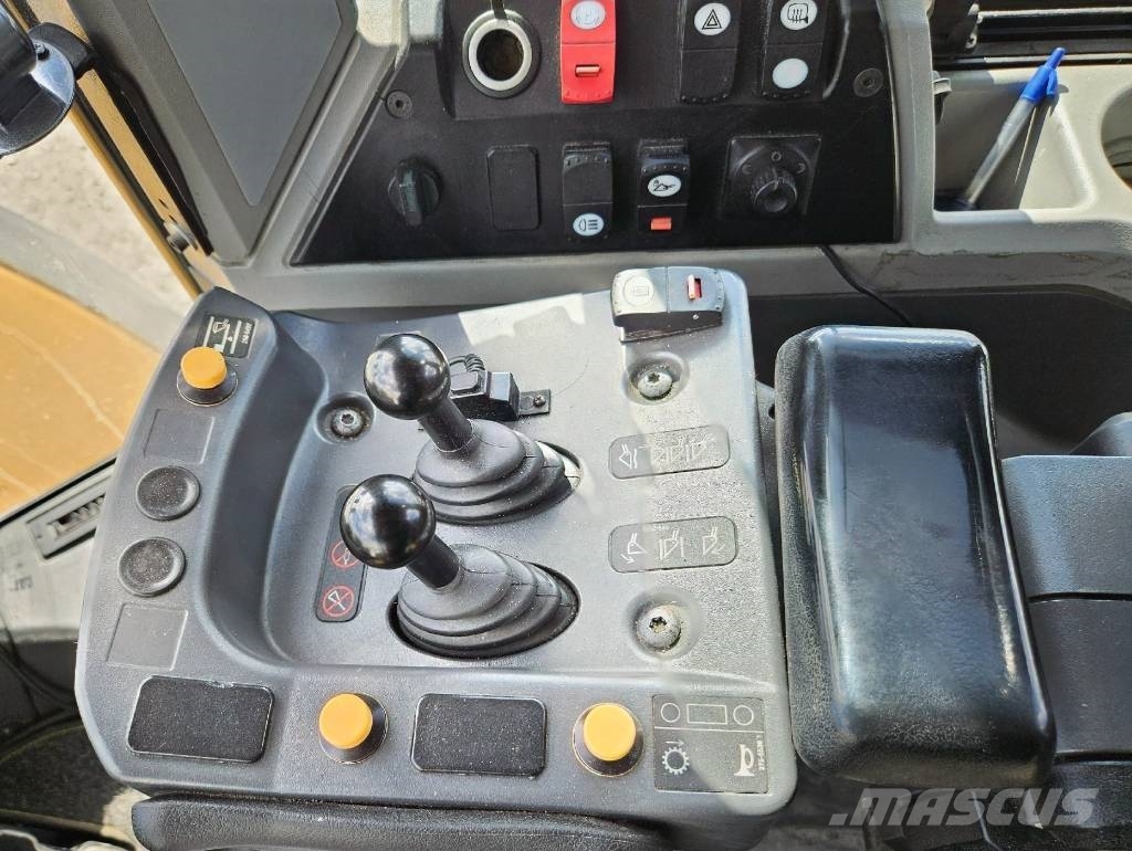 CAT 982 M Hjullastere