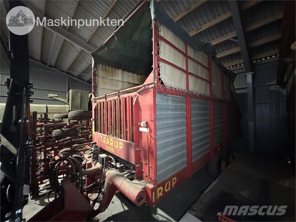 Taarup 1030 Forage wagons