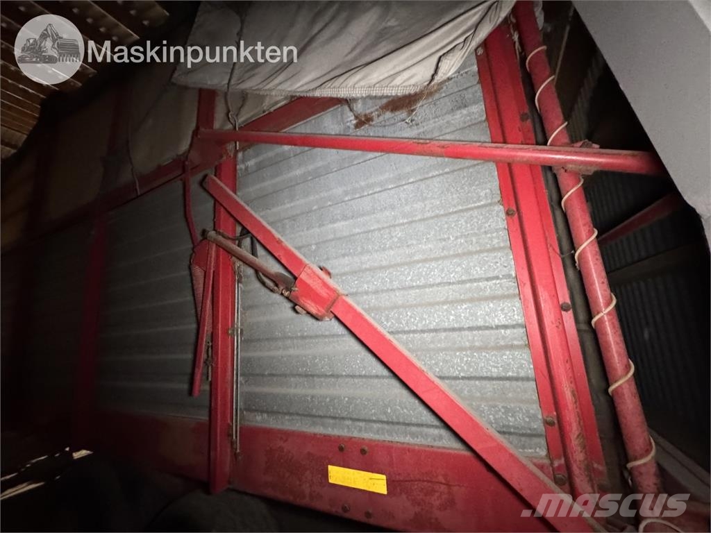 Taarup 1030 Forage wagons