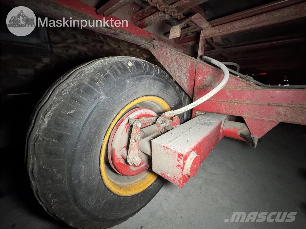 Taarup 1030 Forage wagons