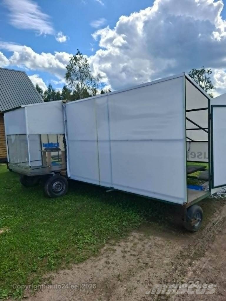 Omavalmistatud Maasikakorjelava Outro equipamento de ceifa