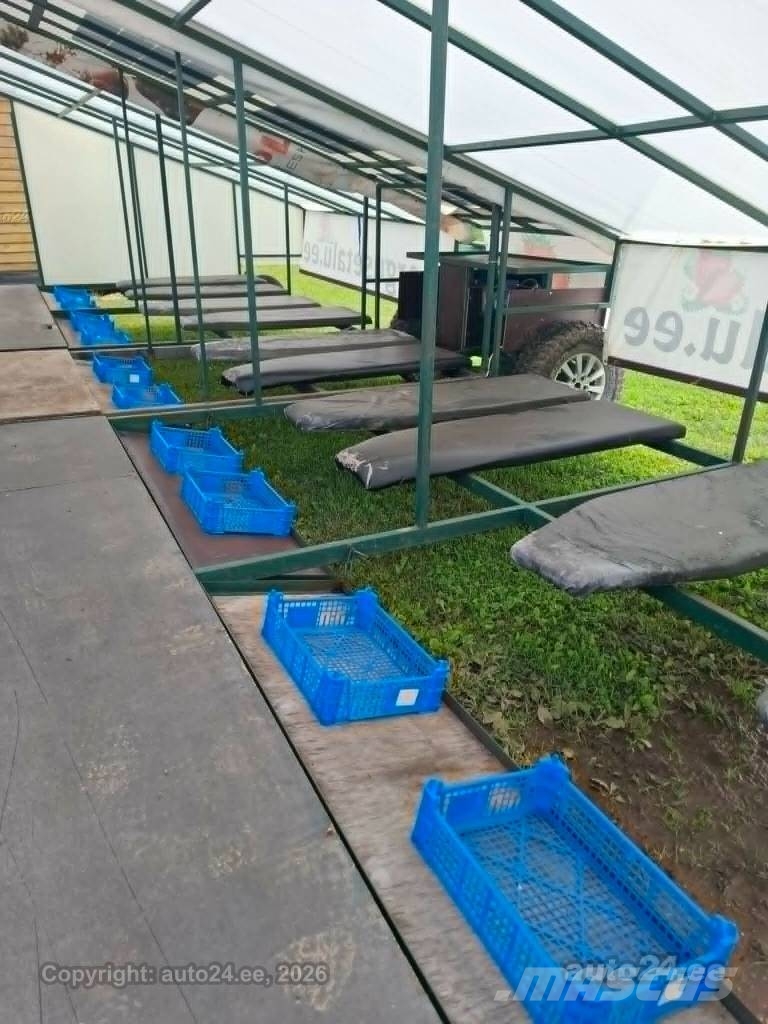 Omavalmistatud Maasikakorjelava Outro equipamento de ceifa