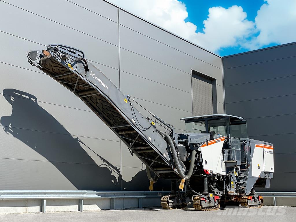 Wirtgen W 210 FI Asphalt cold milling machines