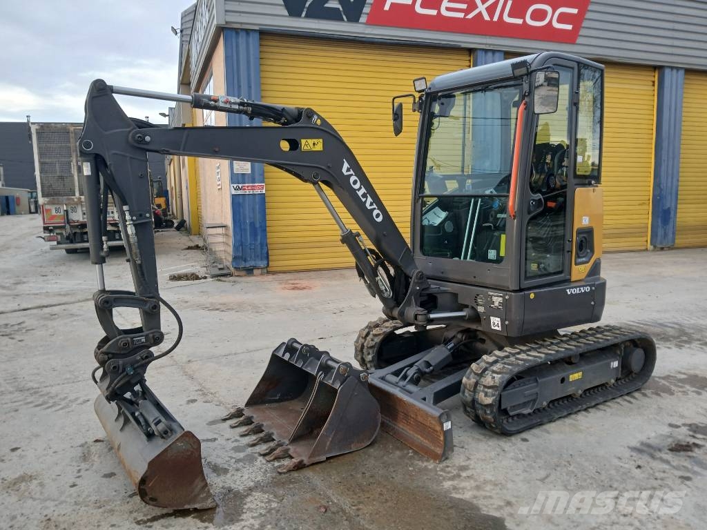 Volvo ECR 25 Electric Mini kotrók < 7t