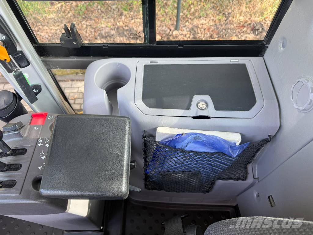 Volvo L90F Pale gommate