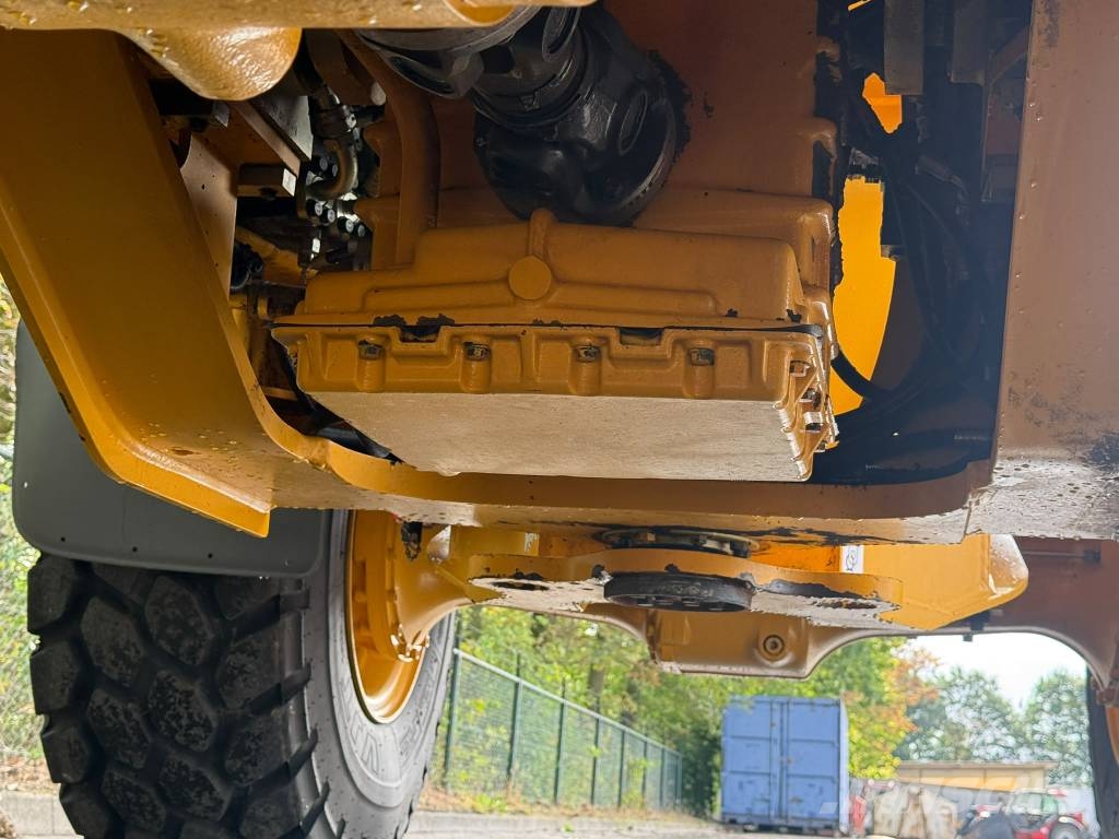 Volvo L90F Pale gommate