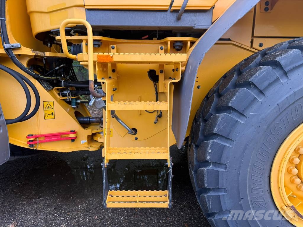 Volvo L90F Pale gommate
