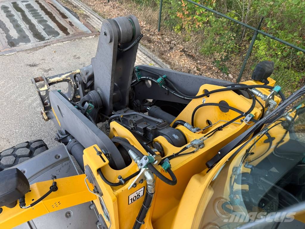 Volvo L90F Pale gommate