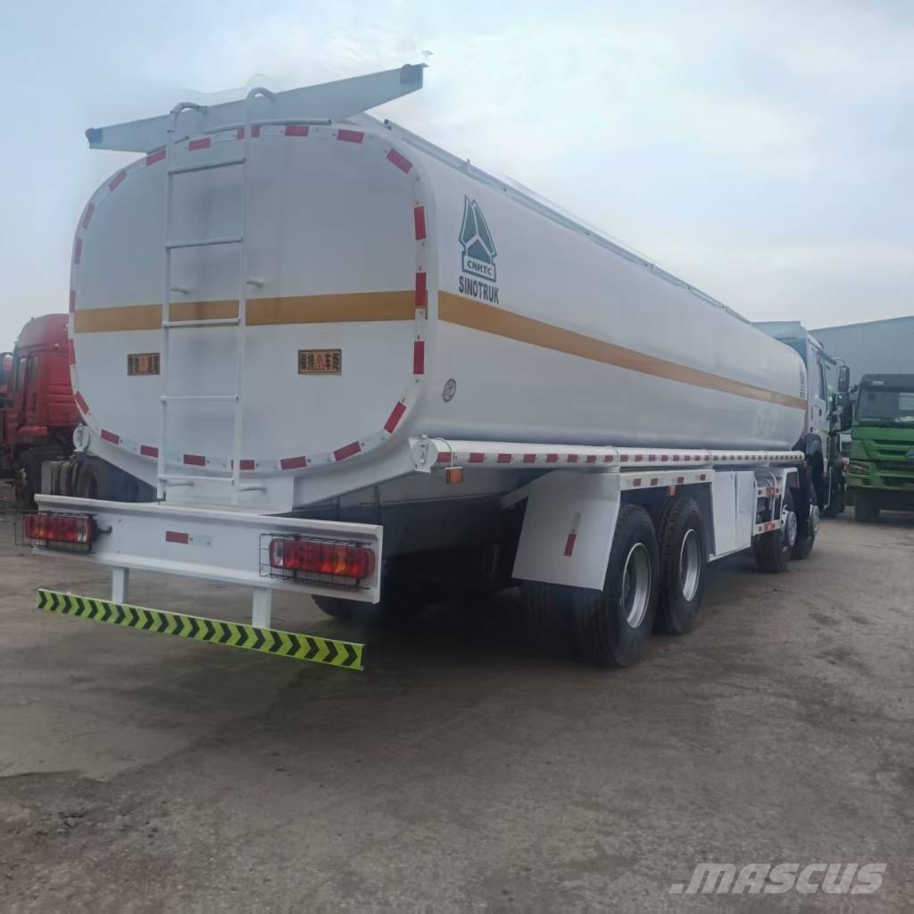 Sinotruk Howo  371 Fuel Tanker（8*4）  32m³ Transport – ostalo