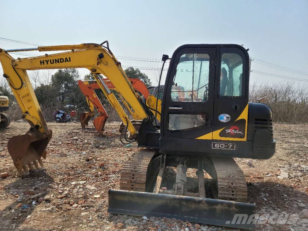 Hyundai R60-7 소형 굴삭기 7톤 미만