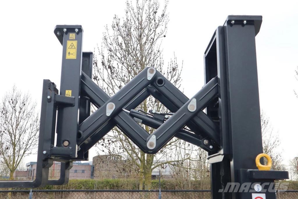 Hinowa TPX1800 | TRACKED FORKLIFT | 1.8 TON | EXT FORKS Maastotrukit
