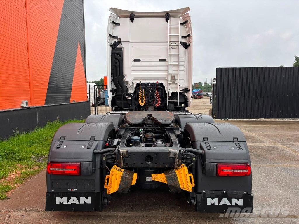 MAN TGX 28.520 6x2 GX CAB / INTARDER / DOUBLE BOGIE Sattelzugmaschinen