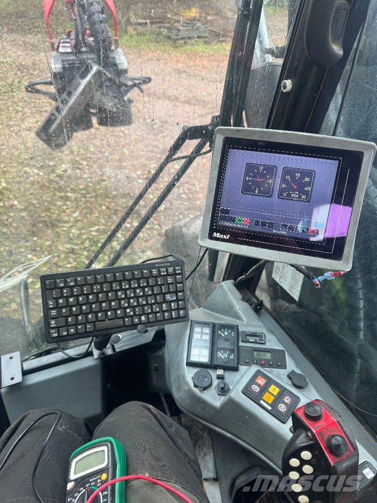 Valmet 911.3 Betakarítók