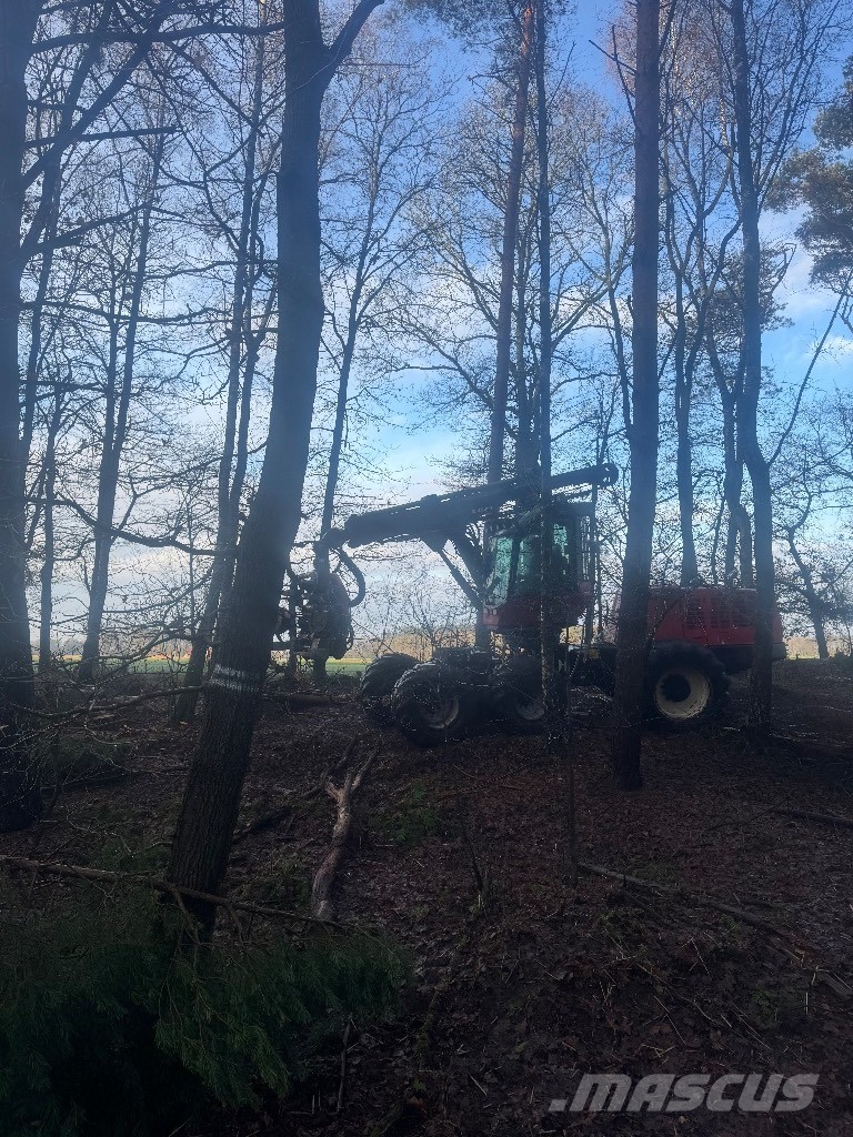 Valmet 911.3 Betakarítók