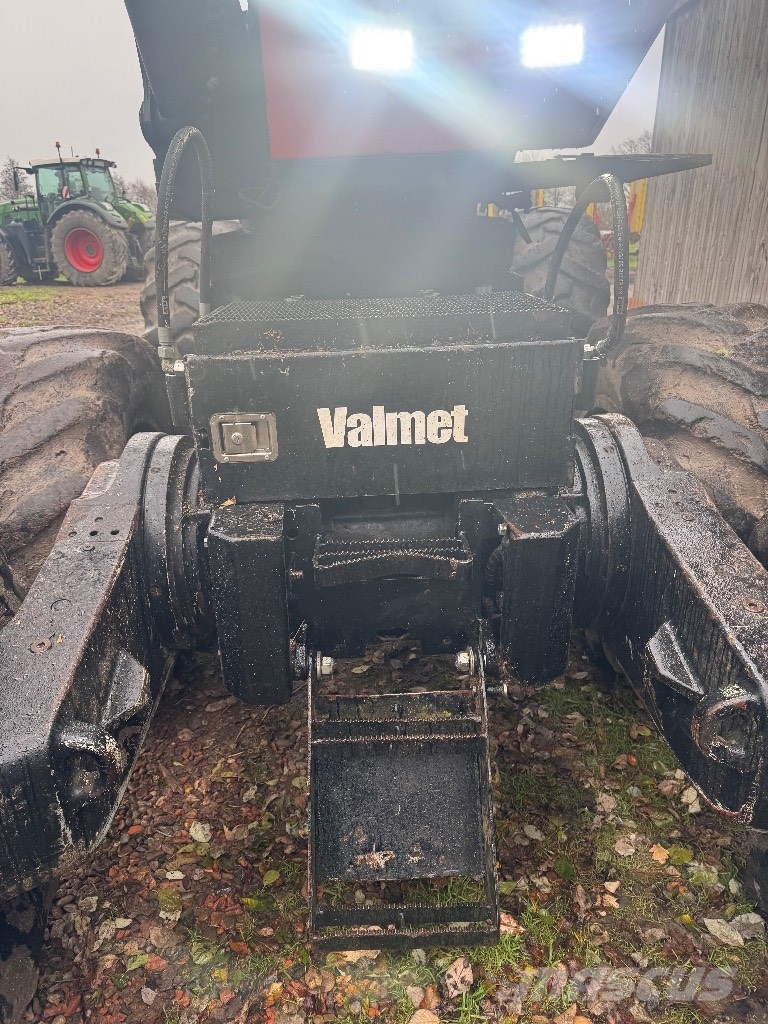Valmet 911.3 Betakarítók