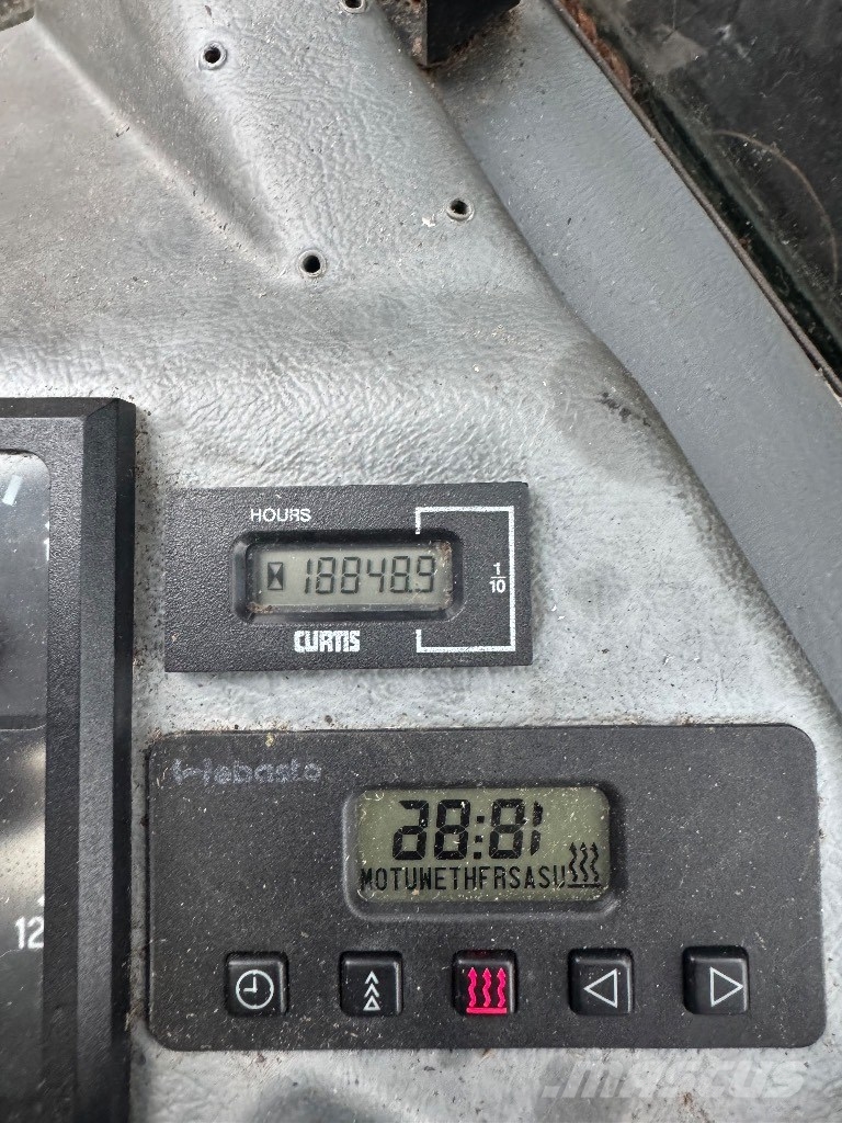 Valmet 911.3 Betakarítók