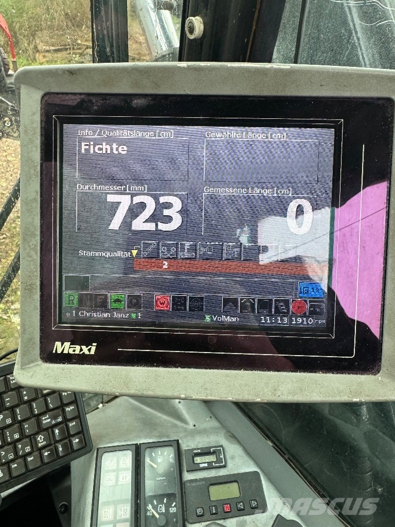 Valmet 911.3 Betakarítók
