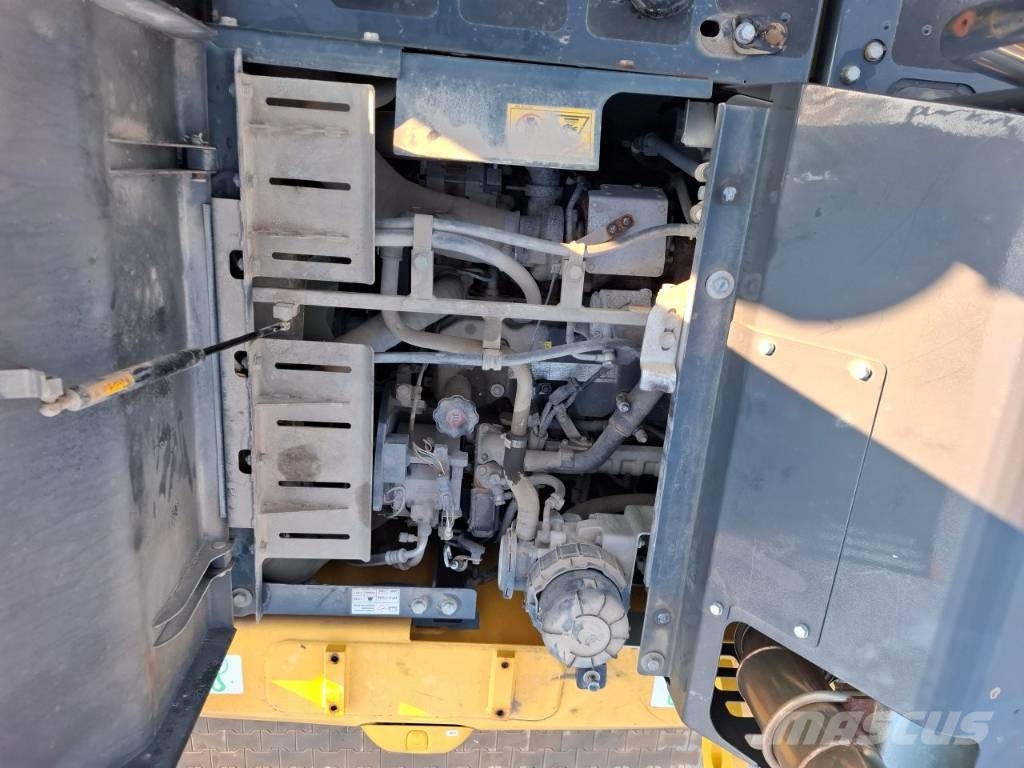 Komatsu PW160-11 Εκσκαφείς με τροχούς - λάστιχα