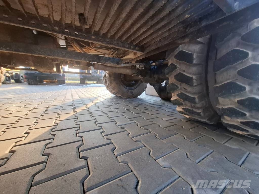 Komatsu PW160-11 Εκσκαφείς με τροχούς - λάστιχα