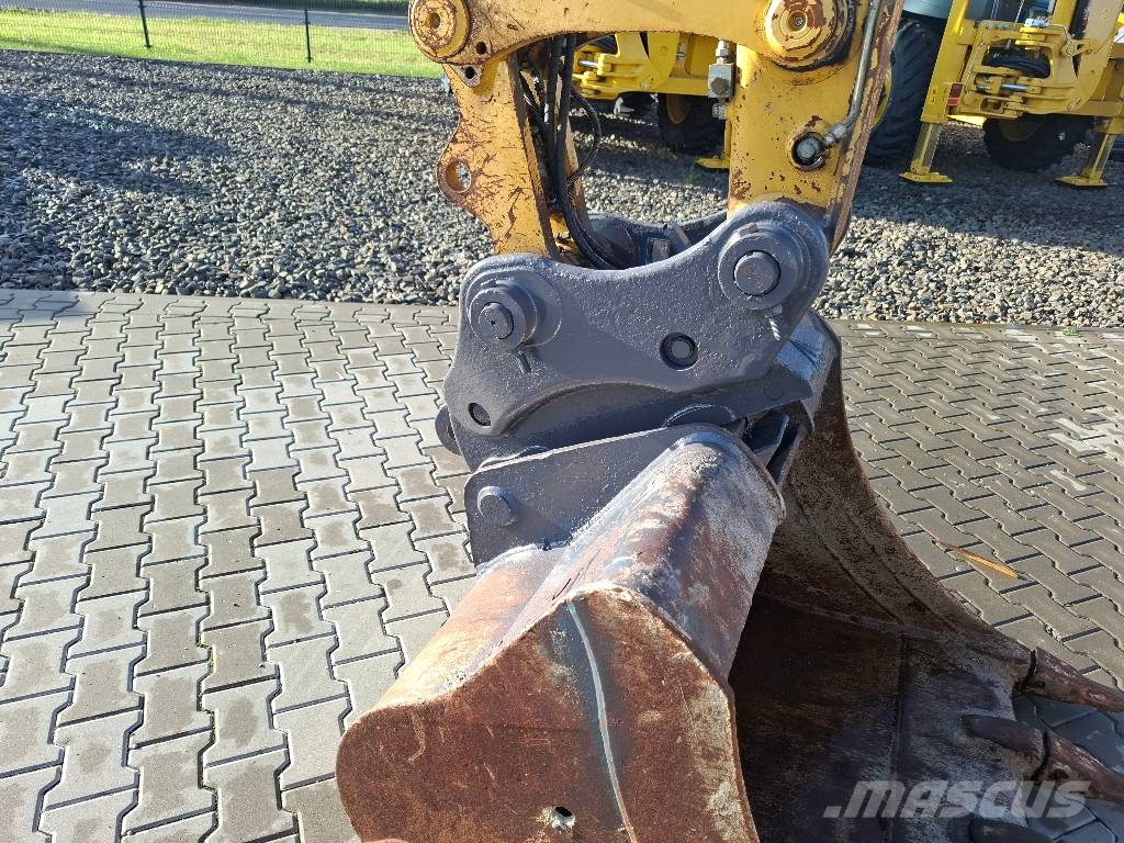 Komatsu PW160-11 Bagri na kolesih