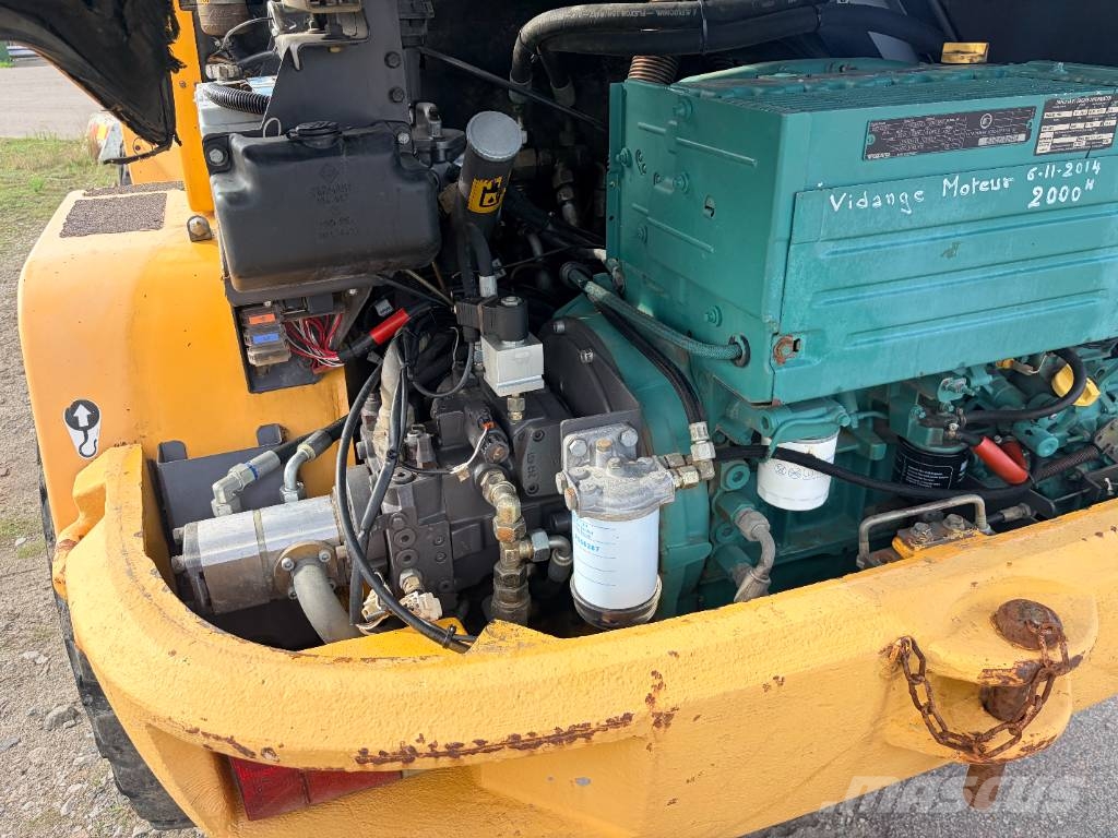 Volvo L 30 B PRO Kolesni nakladalci