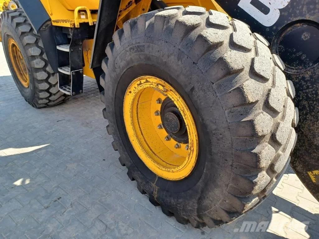 JCB 437ZX لوادر بعجل