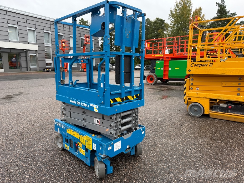 Genie gs1330 シザースリフト