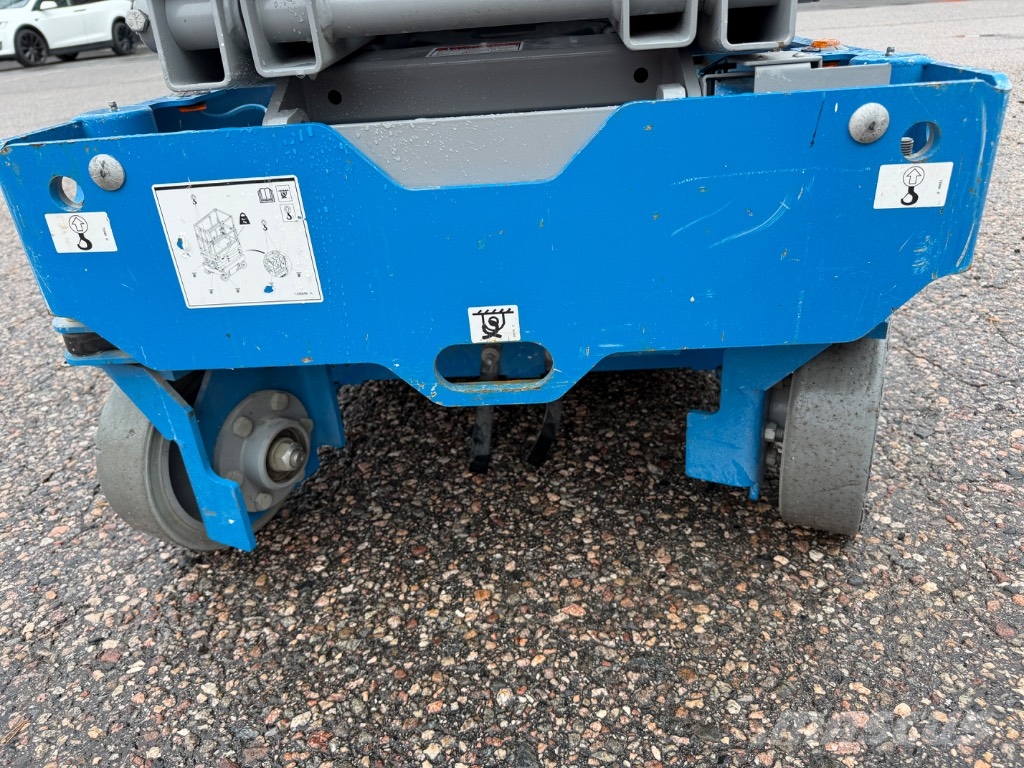 Genie gs1330 シザースリフト