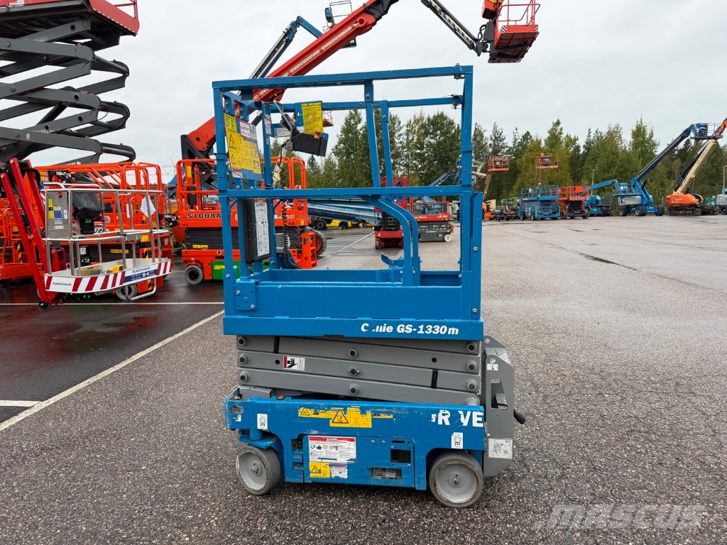Genie gs1330 シザースリフト