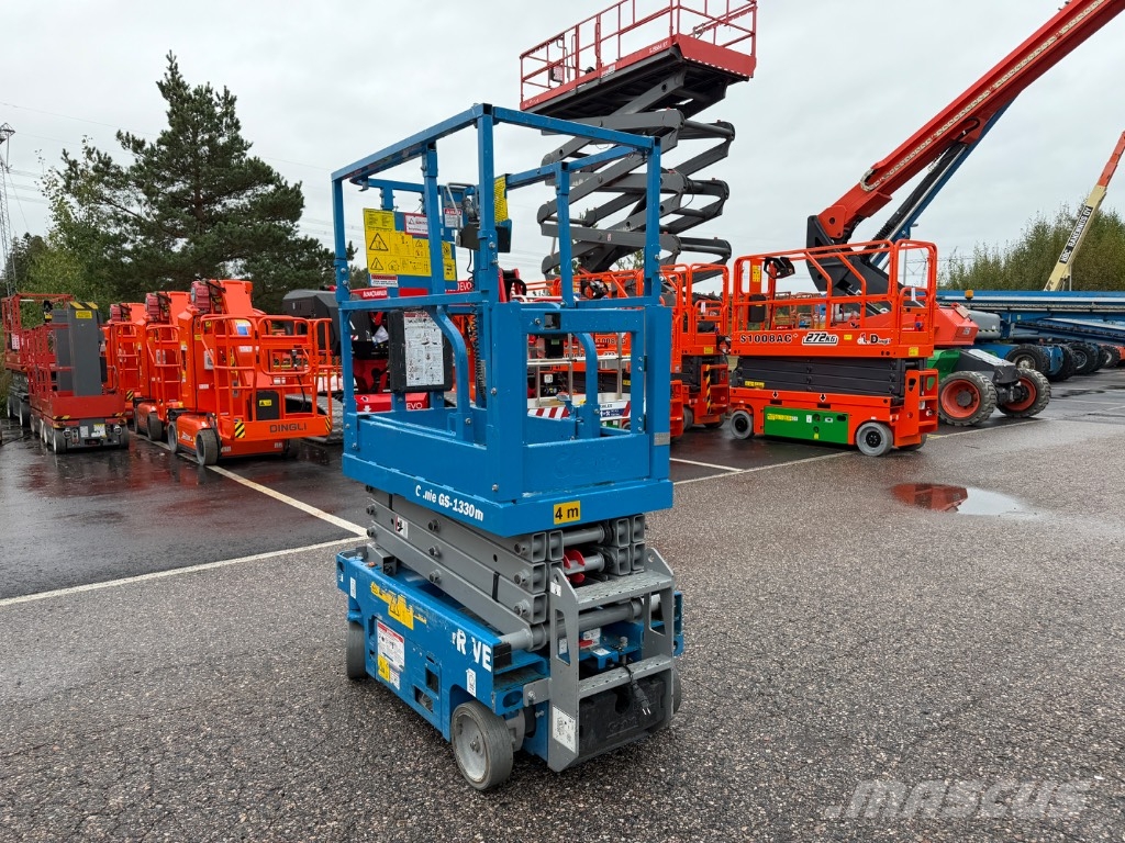 Genie gs1330 シザースリフト