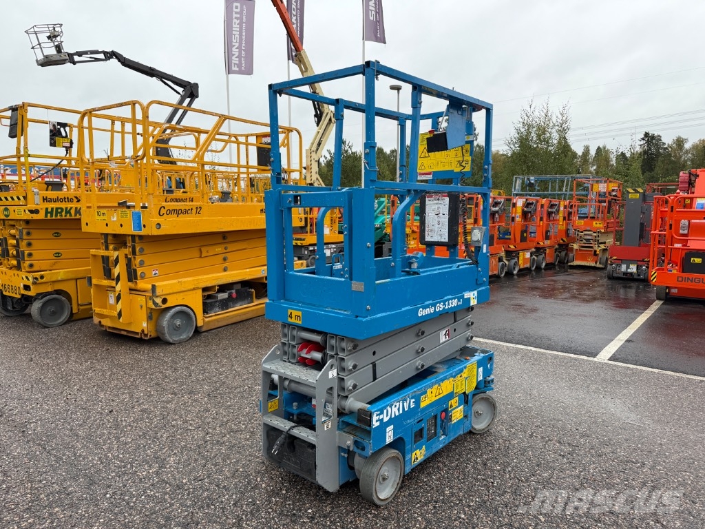 Genie gs1330 シザースリフト